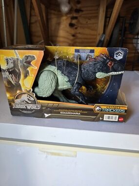 Jurassic World Dino Trackers Ecocarcharia Figure